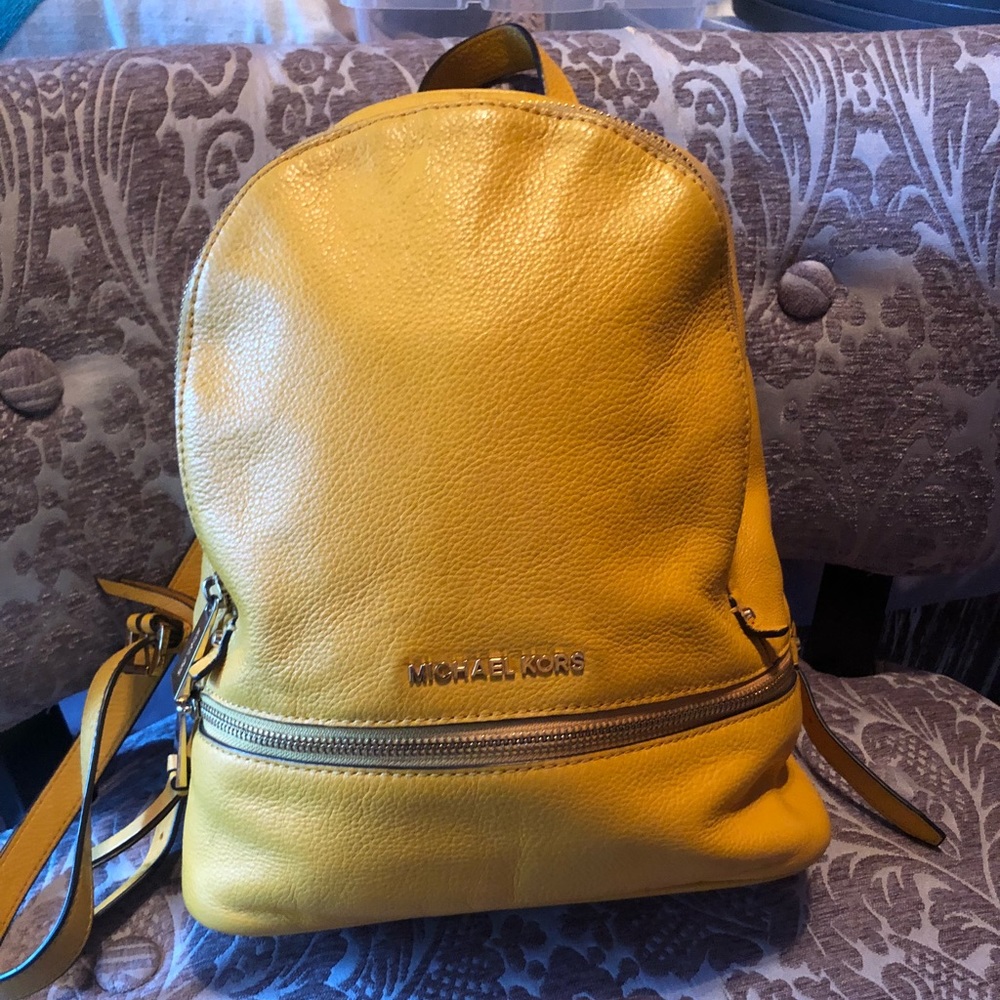 Backpack gold